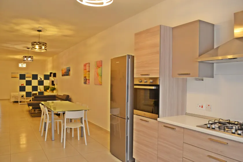 Boutique Ivy Rose 2-Bed Home, Heart of Marsaxlokk - Image 1