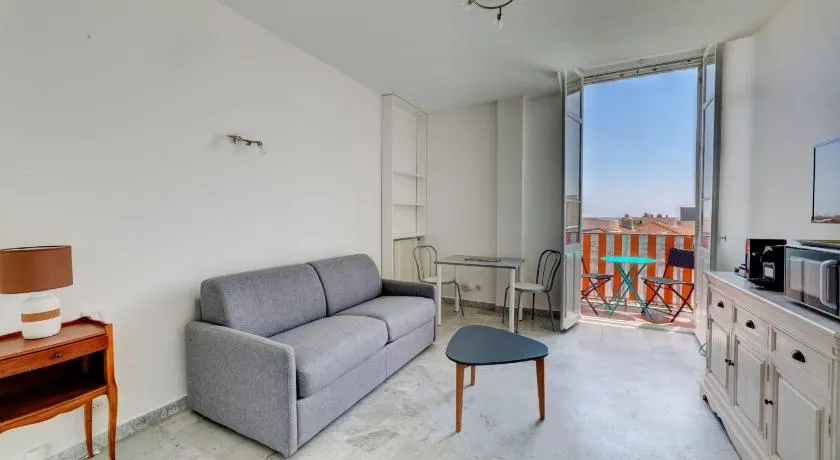 Upstays - Studio - Next to the Palais -AC - Image 1