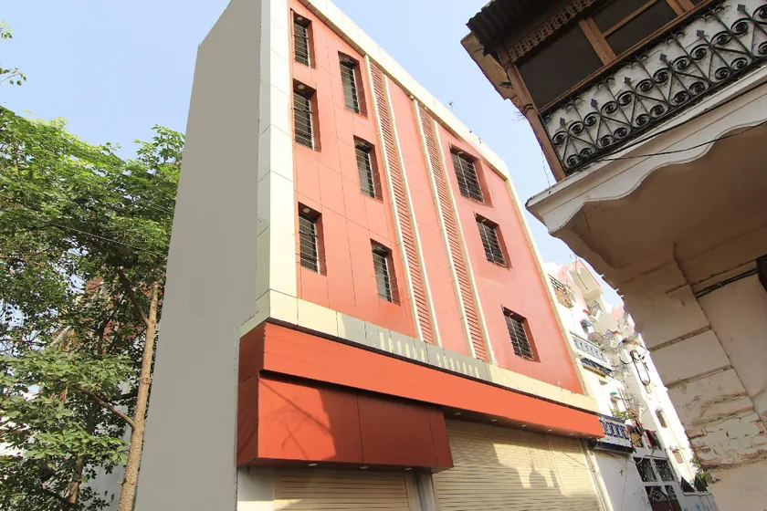 OYO Flagship Welcome Inn - Image 1