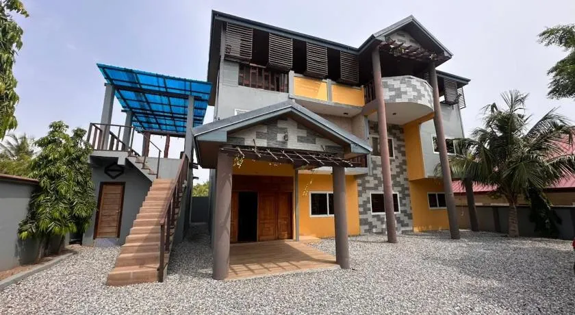 Private Home with Access to Beach Front -Krokrobite - Image 1