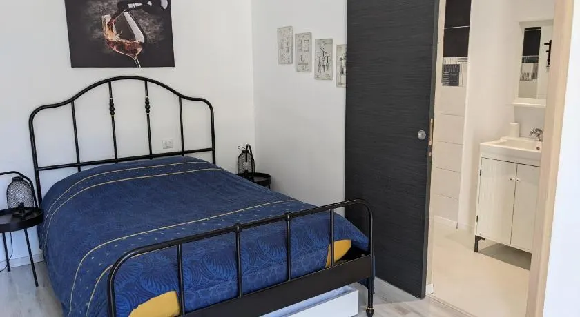 Chambre double indépendante AVIATEUR au sein du domaine PASSELOUP - Image 1