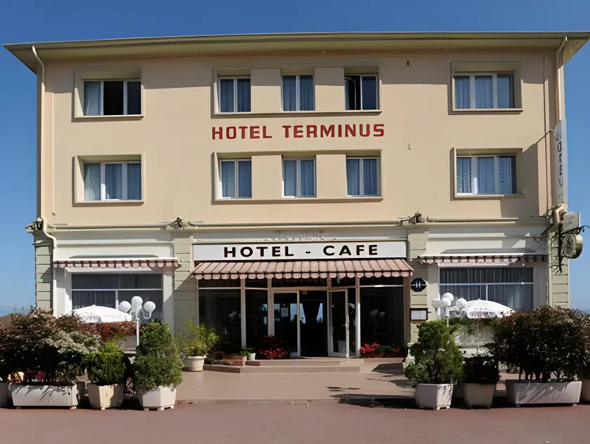 Hôtel Evian Express - Terminus - Image 1