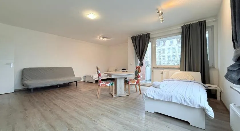 Business Apartment Kiel mit WLAN & Parkplatz - Image 1