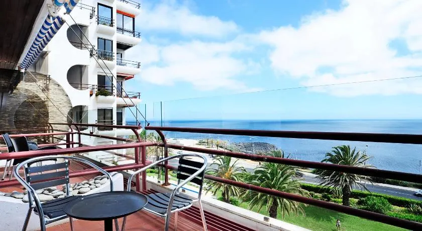 2BR Apartment am Strand mit Meerblick und Pool, Sao Pedro EstoriL-CHECKINHOME - Image 1