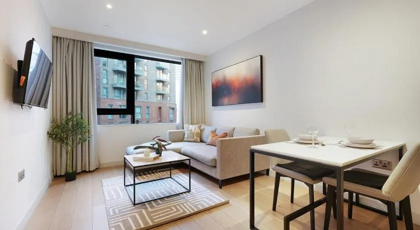 Tranquil and Modern One Bedroom Apartment - Image 1