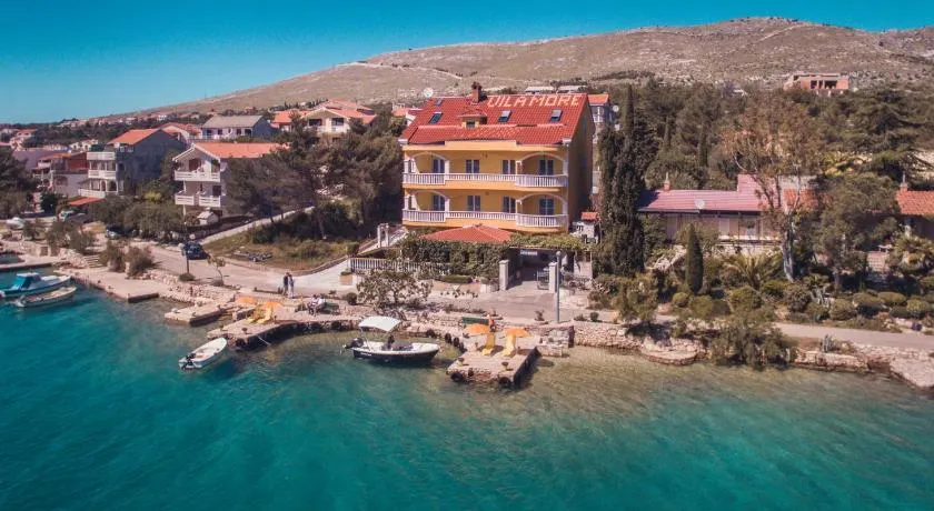 Vila More - Image 1