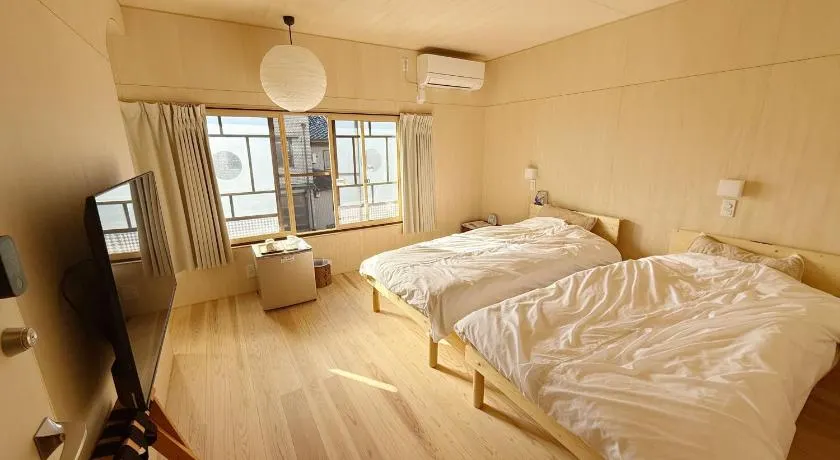 なごらーれ放生津屋 - Image 1