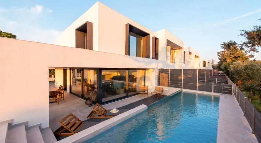 Serene Villas Halkidiki - Cfront private pool - Image 1