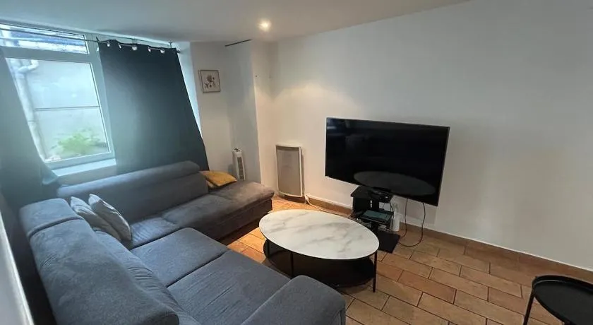 chalet très spacieux à 8min de l aéroport d orly - Image 1