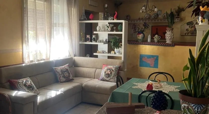 Alcantara Rooms - Image 1
