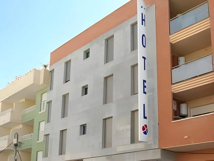 Hotel Adsubia - Image 1
