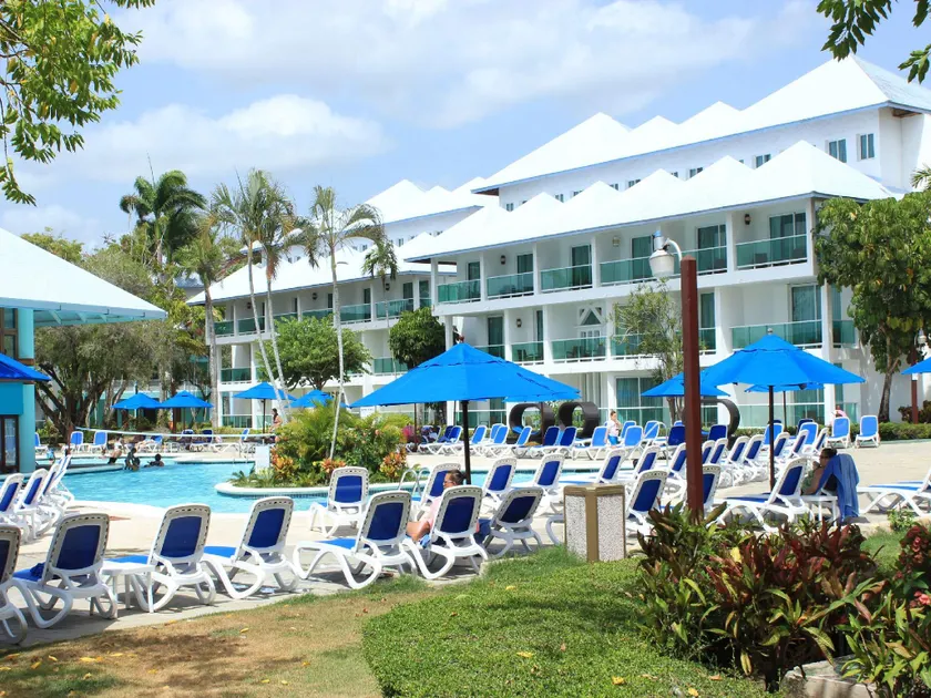 GRAND PARADISE PLAYA DORADA - ALL INCLUSIVE - Image 1