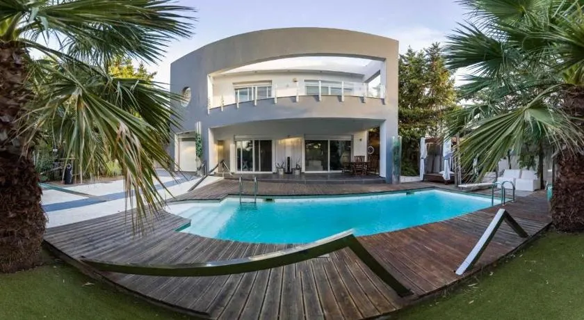 Villa Royale - Image 1