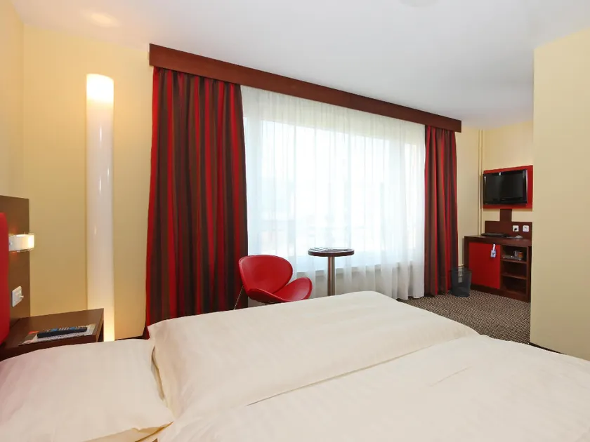 Hotel Conti Dietikon - Image 1