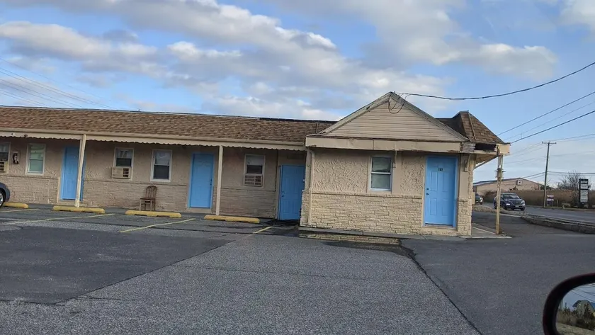 OYO Economy Inn - Image 1