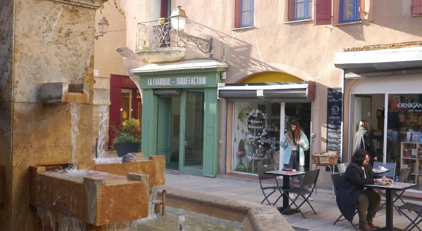 Aux 4 FONTAINES - Image 1