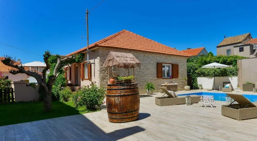 Seaview Holiday Home GATSBY - Image 1