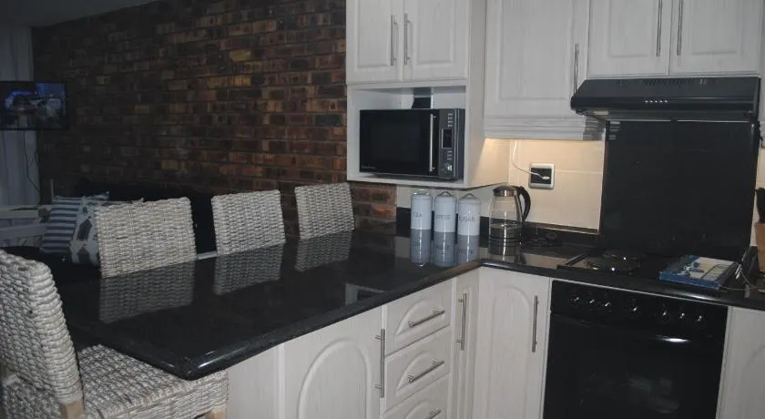 11 Coral Sands - Image 1