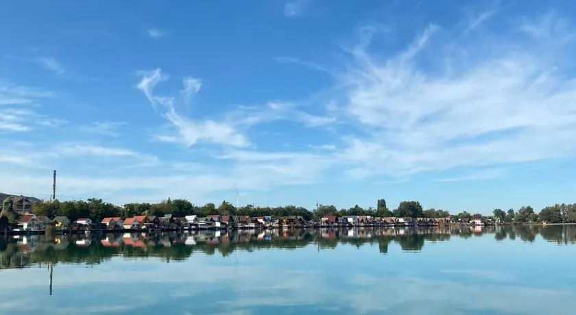 RestOnTheLake - Image 1