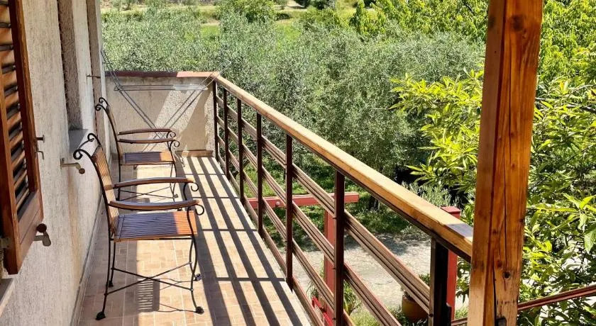 Apartment Olive Grove - Image 1