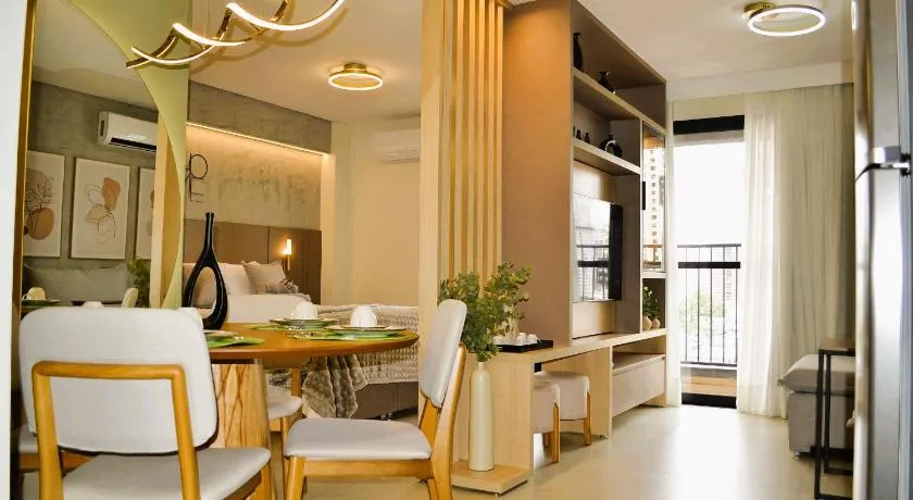 STAY Hub Compact Life - Image 1