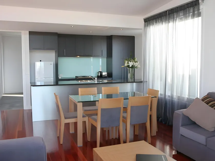 Beachside Apartments Bonbeach - Image 1