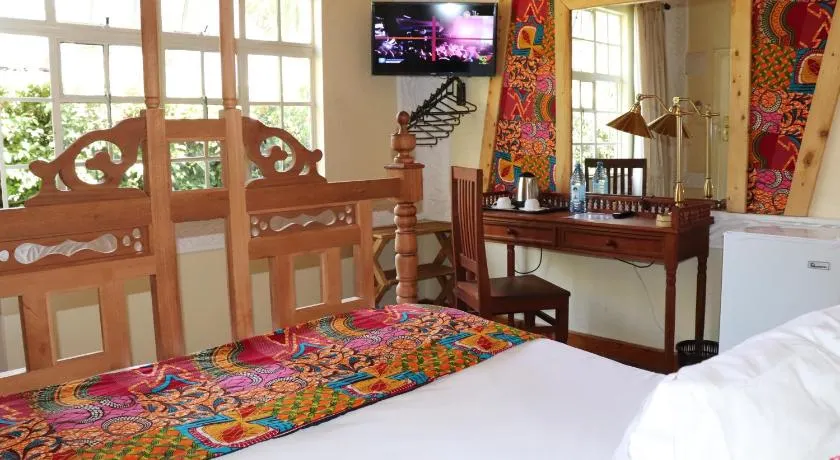 Parklands Shade Hotel - Image 1