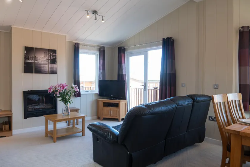 54 Meadow View Lodge - 3 Bed-Sleeps 6-TJS54MV - Image 1