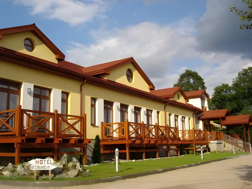 RED DEER Hotel - Image 1
