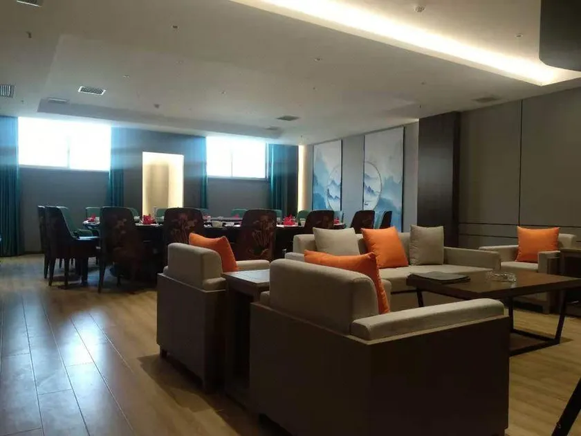 Yulin Polentino Hotel (Railway Station Branch) - Image 1