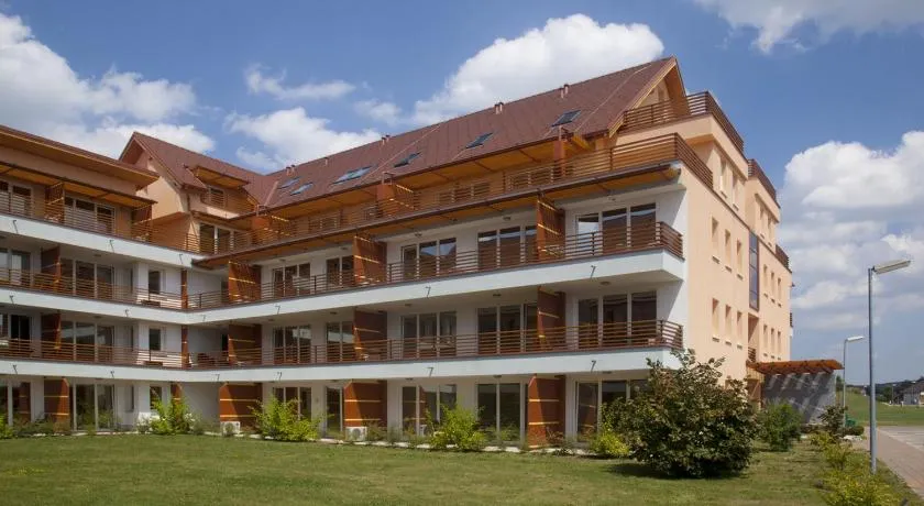 Sunflower Apartment Moravske Toplice - Image 1