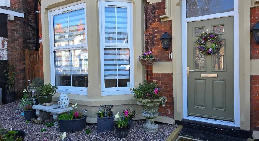 Windmill House LYTHAM - Image 1