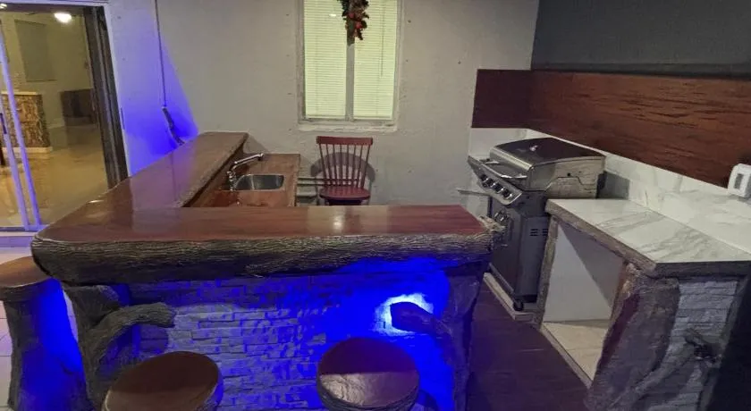 3BR home near Florida Keys- BBQ & Full amenities - Image 1