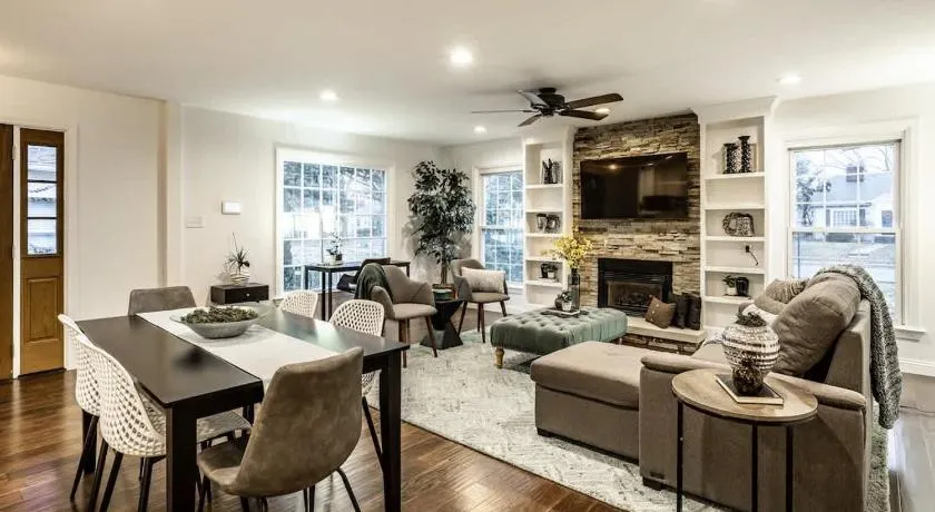 Broad Ripple Falcon Crestview Bungalow-Family Friendly - Image 1