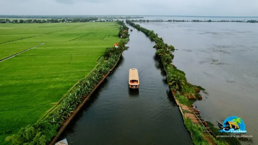 Vaishnav Tours - Image 1