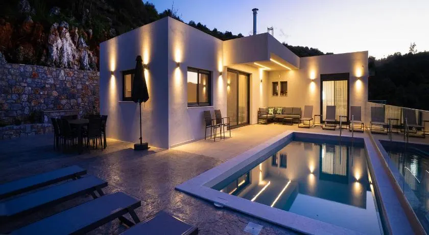 Villa Mirabilis Chania - Image 1