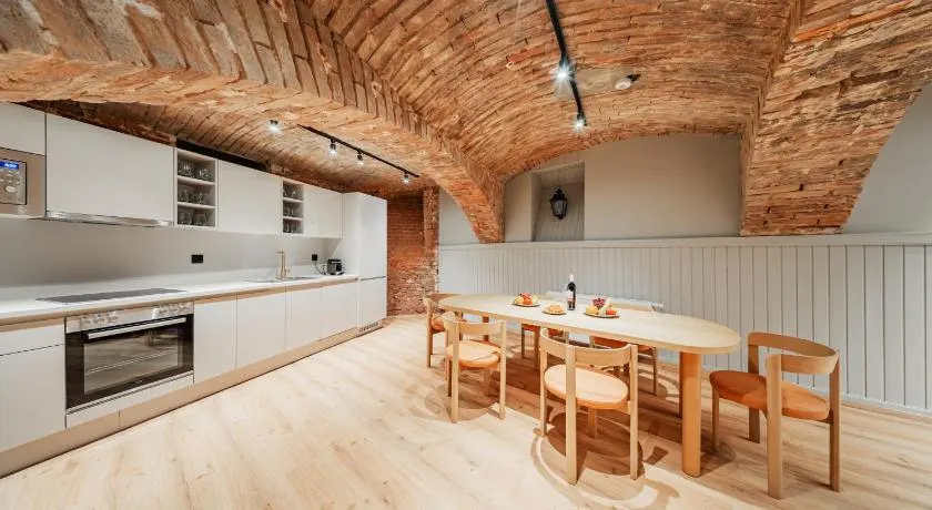HOME1 - Florentin Boutique Hostel - Image 1