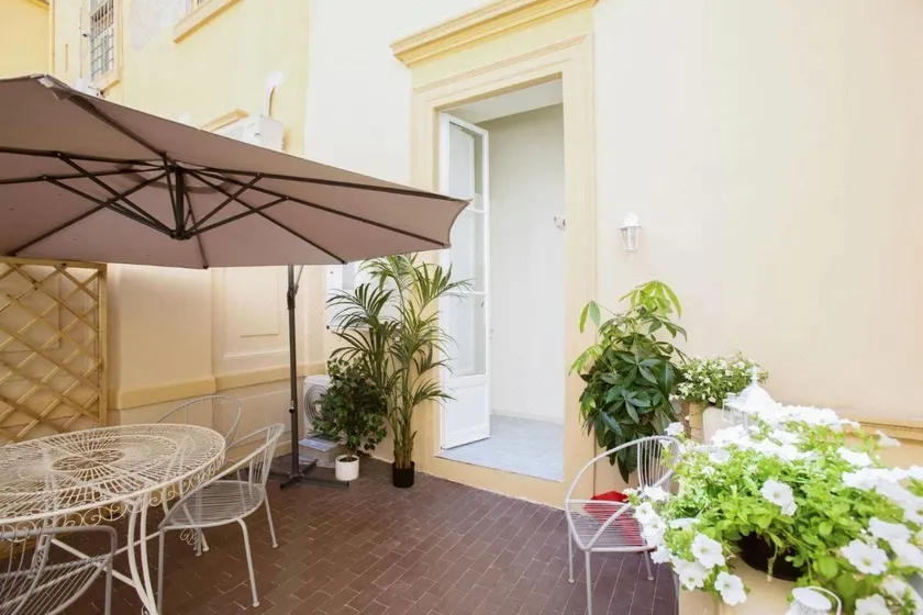 Hotel Regina Elena - Image 1