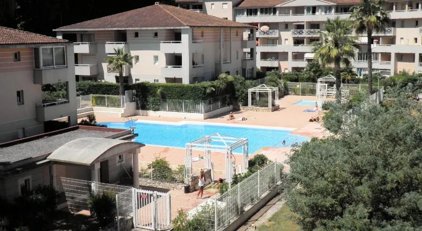 Appartement de vacances avec terrasse - Image 1