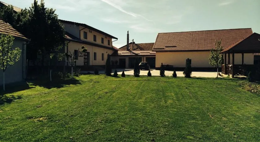 Pensiunea Marmis - Image 1