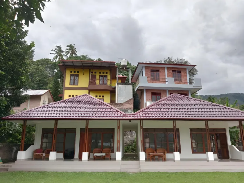Matraville Home Stay Tuk Tuk Lake Toba Samosir - Image 1