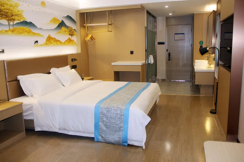 Dongming Huasheng City Hotel - Image 1
