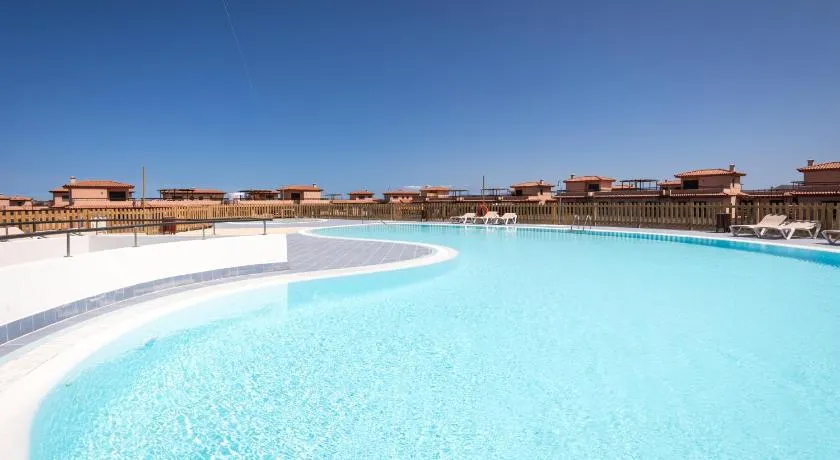 Home2Book Casa Etone, BBQ, Terrace & Pool - Image 1