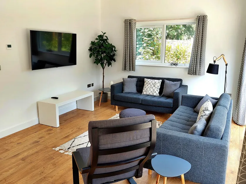 Cottage near Dartmoor with Hot Tub - Image 1
