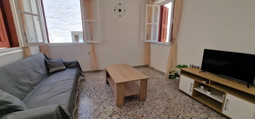 Niki's Cozy Home - Image 1