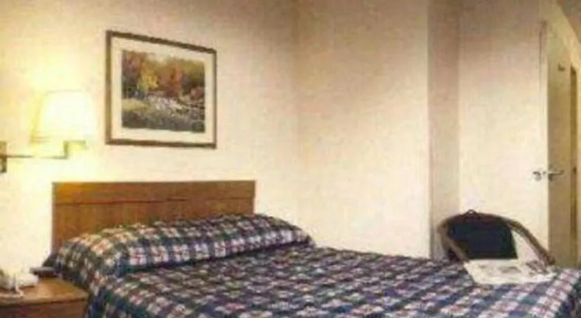 Extended Stay Kansas City - Image 1