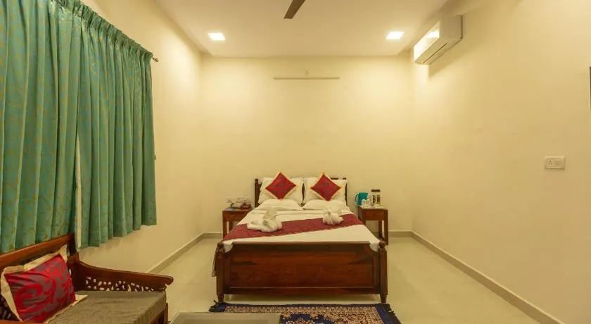 KSTDC Hotel Mayura Adilshahi Bijapur - Image 1