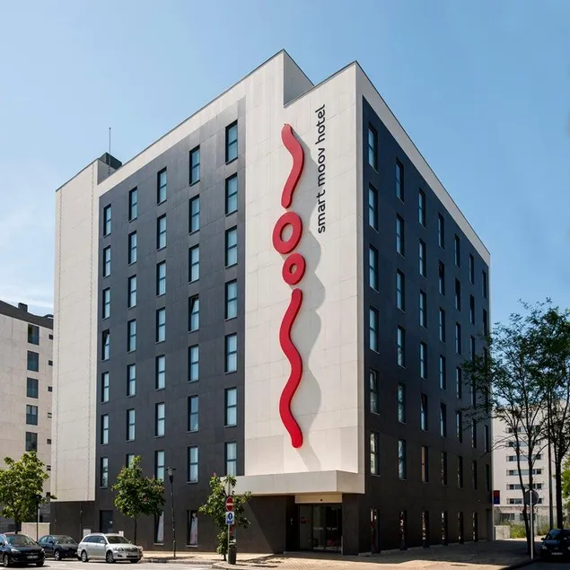 Moov Hotel Porto Norte - Image 1