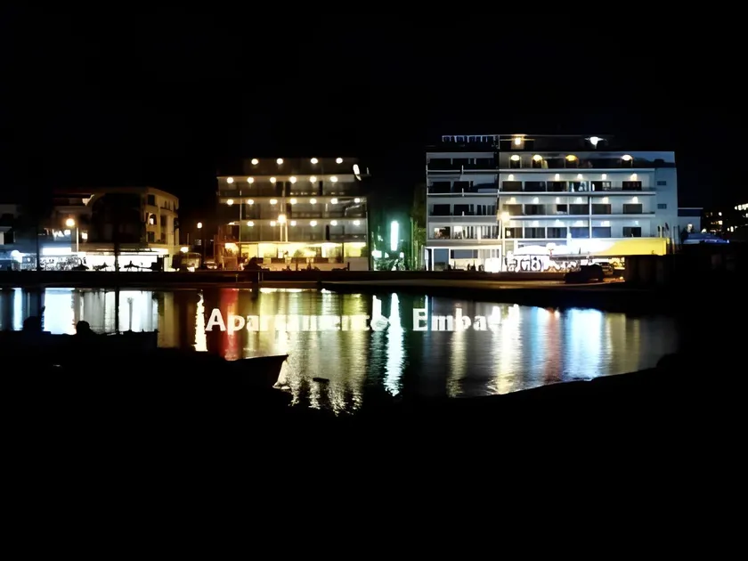 Apartamentos Embat - Image 1