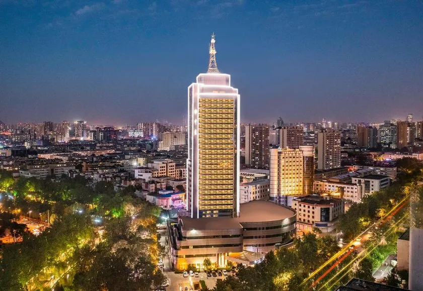 Zhonghao Grand Hotel - Image 1